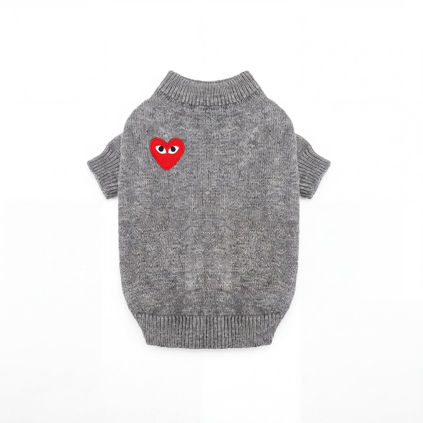 Heart button dog sweater in grey with red heart patch flat lay – Malpetit