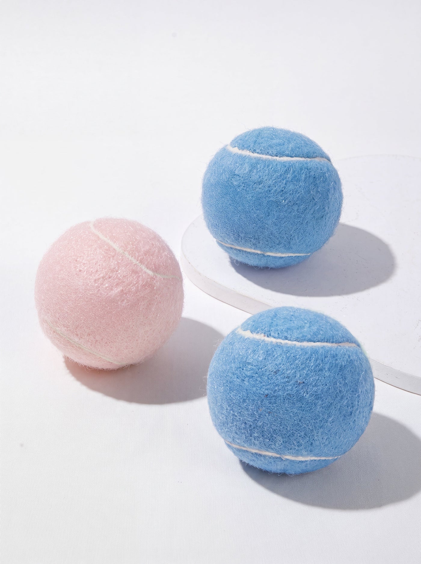 Tennis ball dog toy in pink and blue arrangement – Malpetit