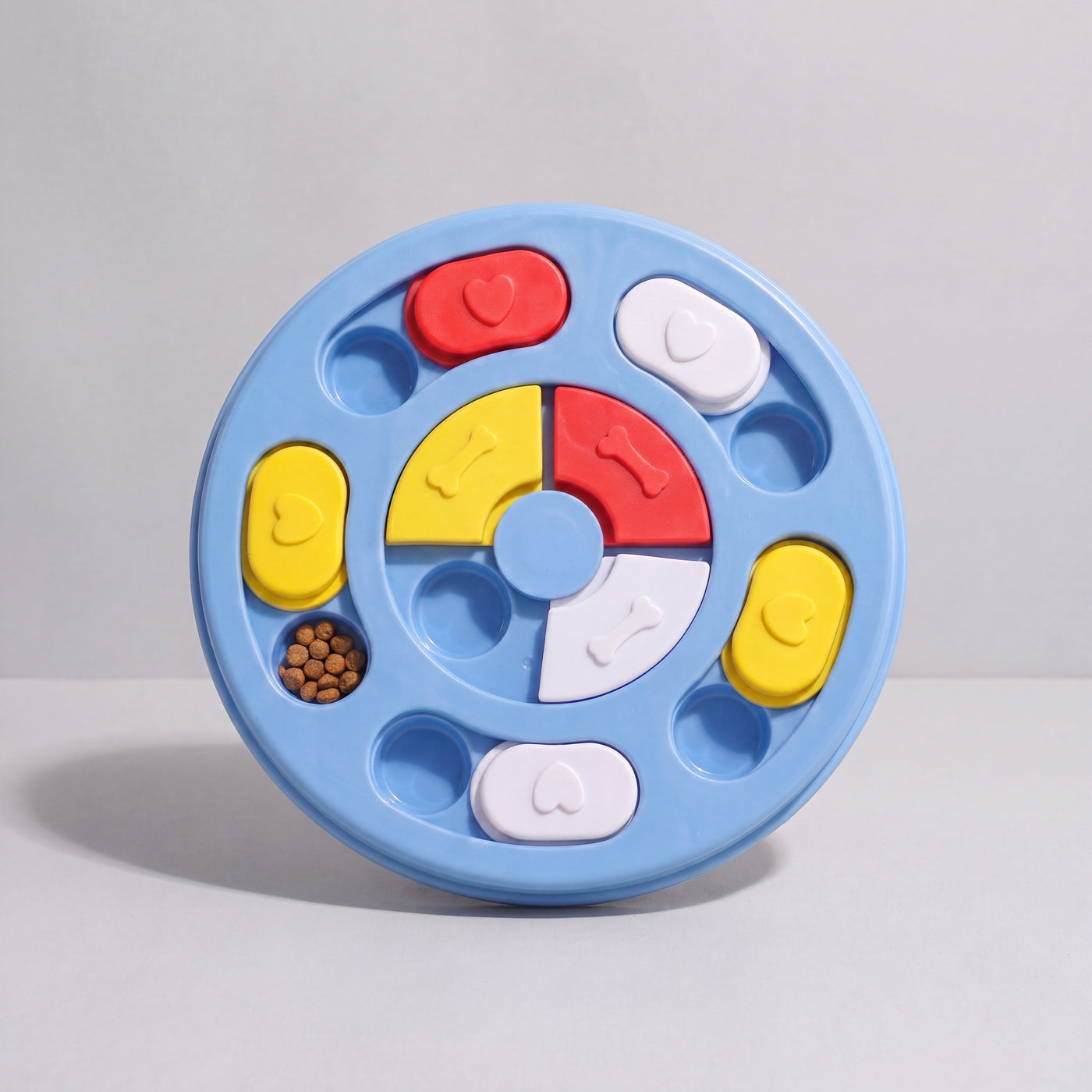 Interactive treat puzzle toy with treats in compartments – Malpetit